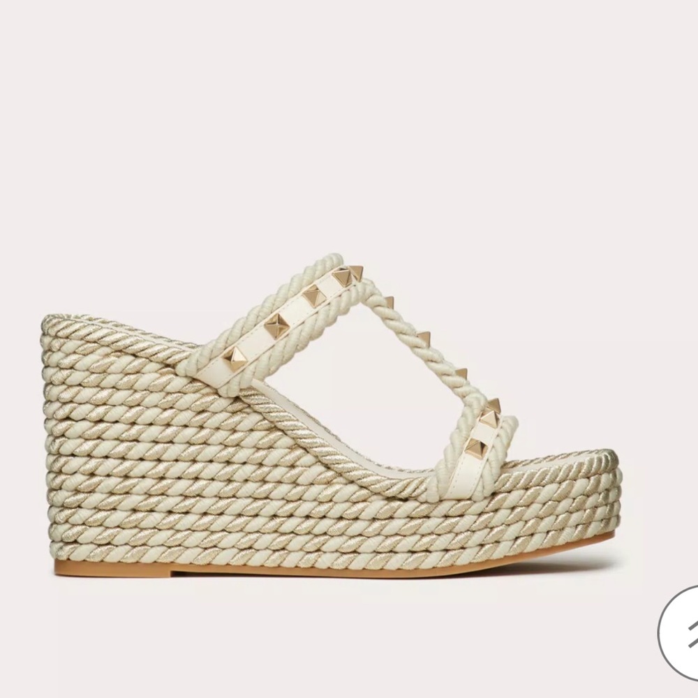 COPY - ROCKSTUD WEDGE IN CALFSKIN 90 MM